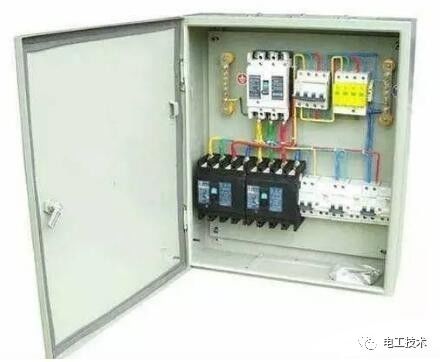 分析了配電箱的內(nèi)部結(jié)構(gòu)，誰能理解它？